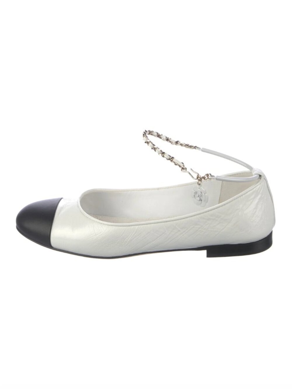 CHANEL White Crinkled Leather Flats with Black Patent Cap-Toe and Gold Chain
